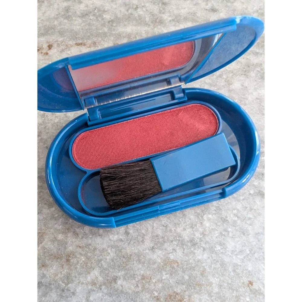 Vintage AVON Color Release Long-Wearing Blush 1990 Unlimited Brandy,‎ New In Box